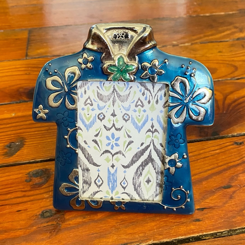 Hawaiian Shirt Picture Frame Size 2.5 x 3.5 inches